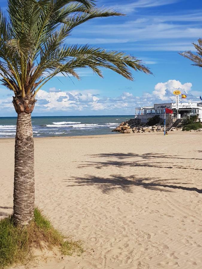 Chillout Grau De Gandia- Attico Para 6 Personas Invitamos Familias Y Jovenes, Dos Banos Bagian luar foto